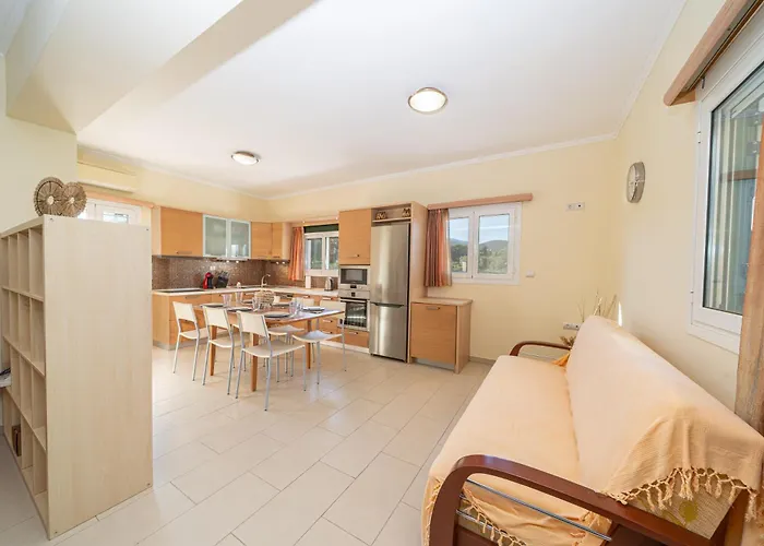 Arte Nefeli Sami (Kefalonia)