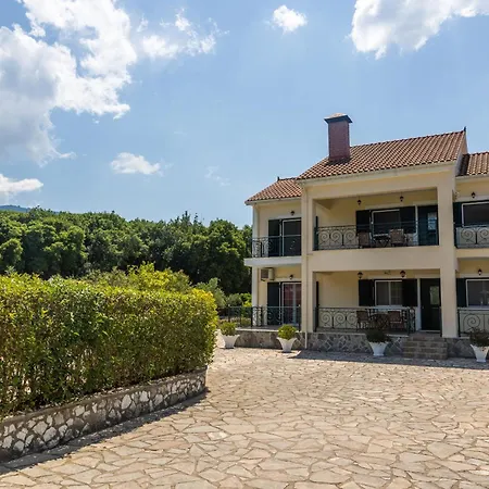 Arte Nefeli Sami (Kefalonia)